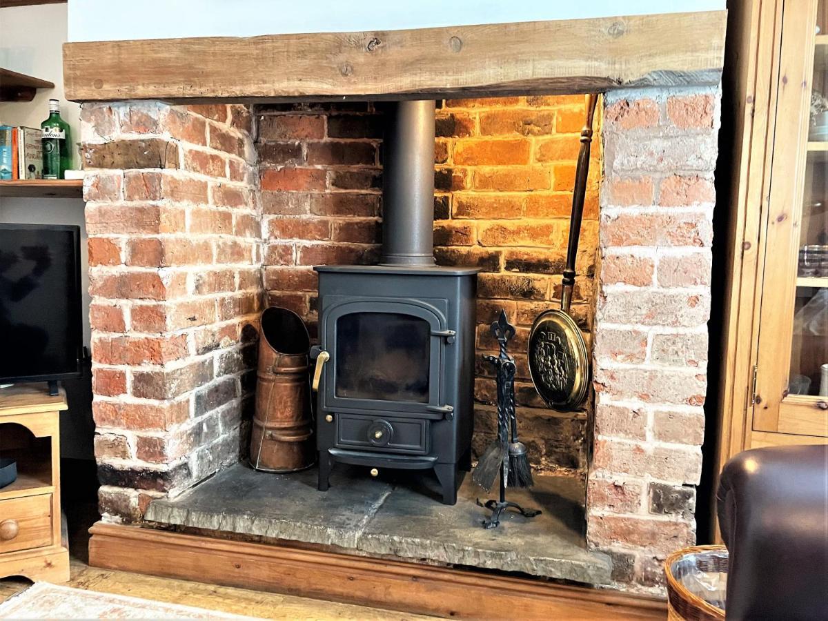 Pass The Keys Cosy Cottage With Views Over The Shropshire Hills Ludlow Zewnętrze zdjęcie